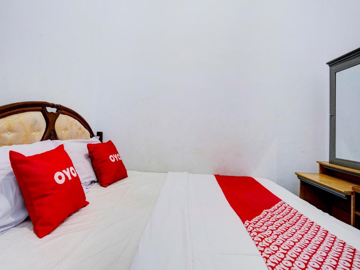 Super Oyo 90118 Hotel Diamond Syariah Subang Exterior photo