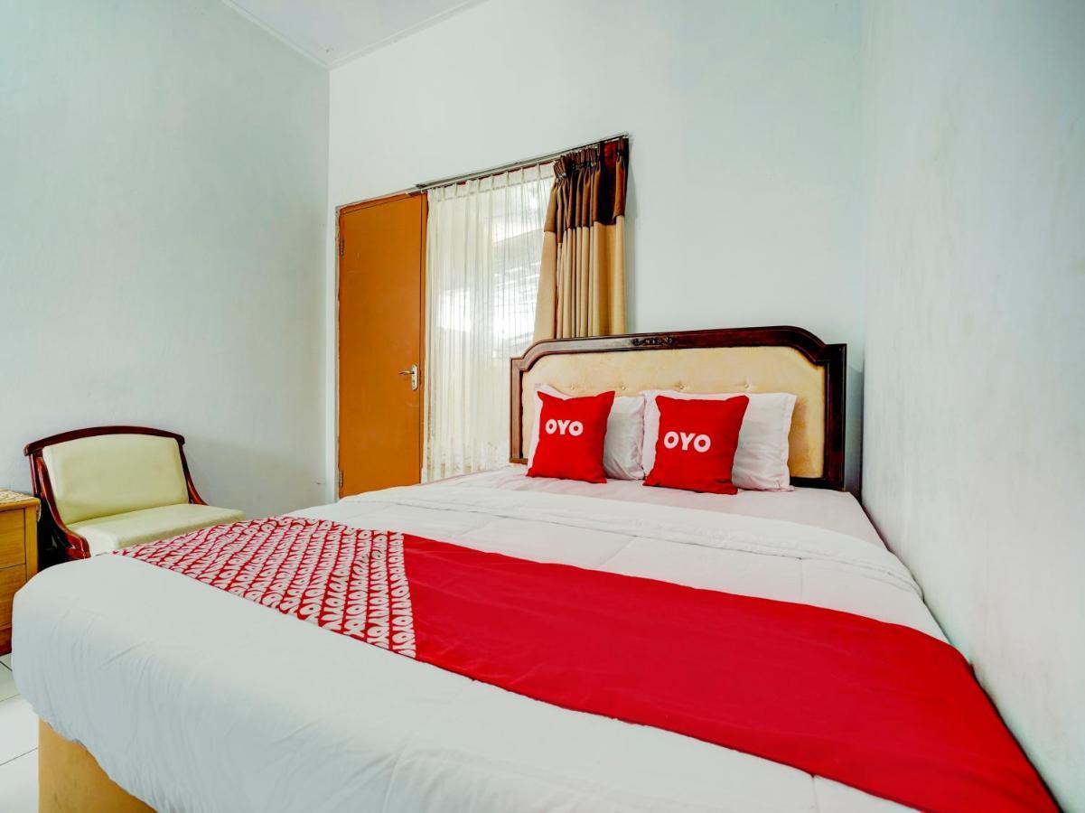 Super Oyo 90118 Hotel Diamond Syariah Subang Exterior photo