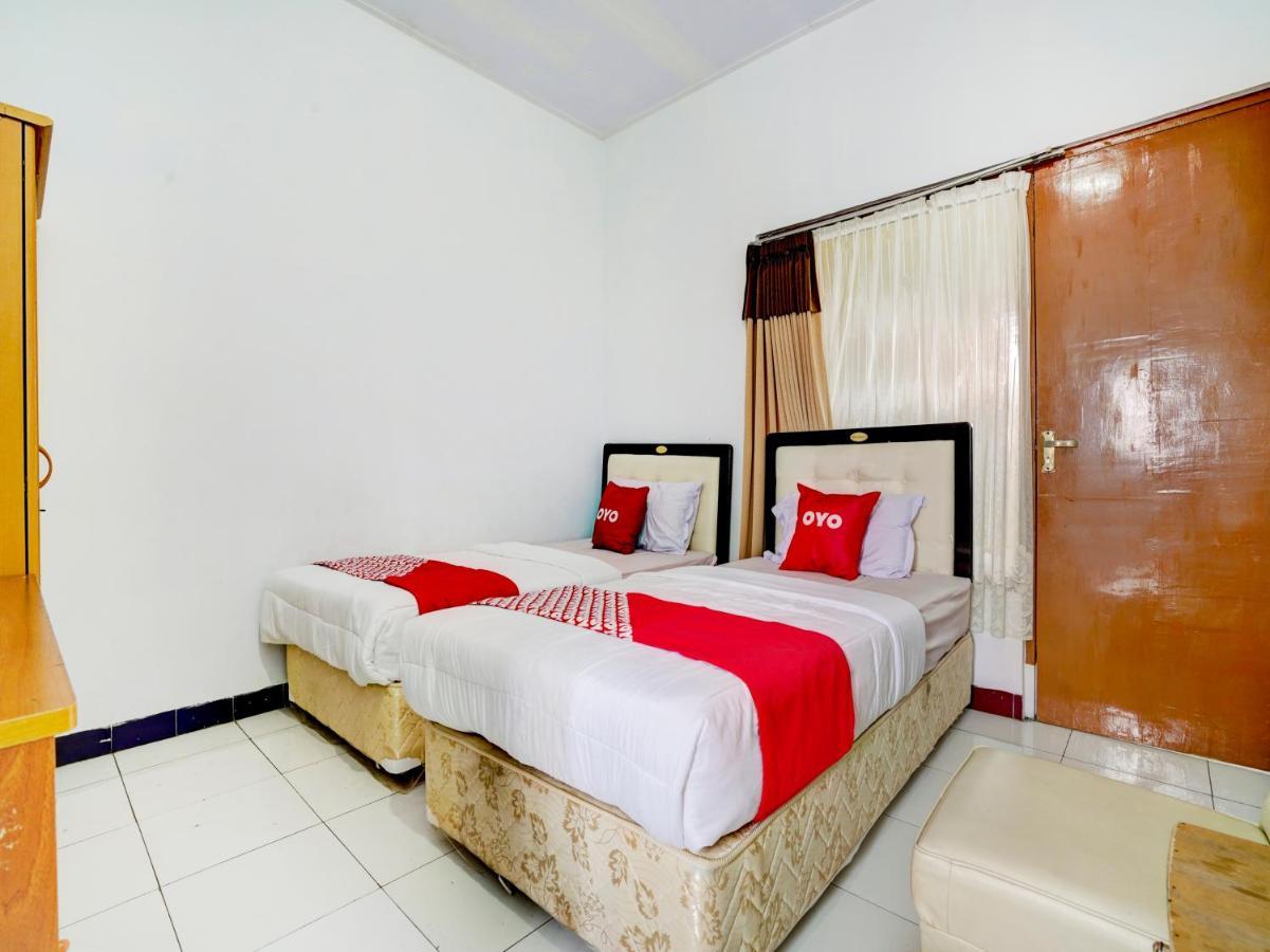 Super Oyo 90118 Hotel Diamond Syariah Subang Exterior photo