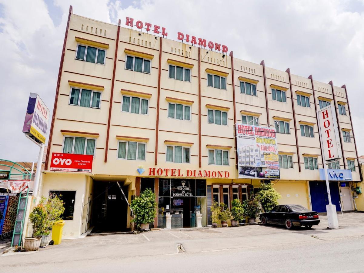 Super Oyo 90118 Hotel Diamond Syariah Subang Exterior photo